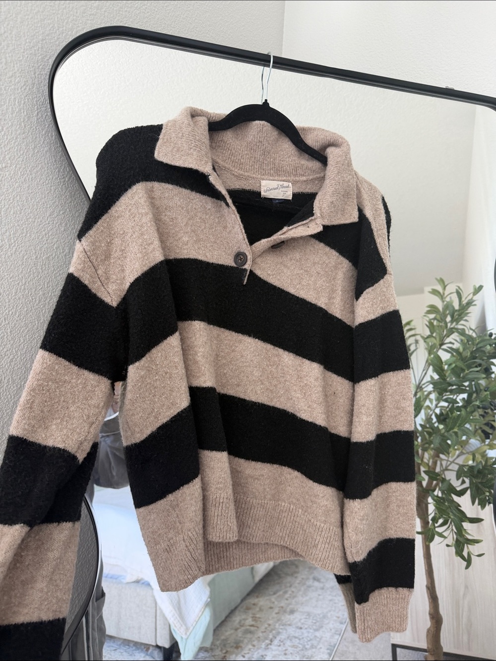 Universal Thread Black and Beige Striped V‑Neck Pullover